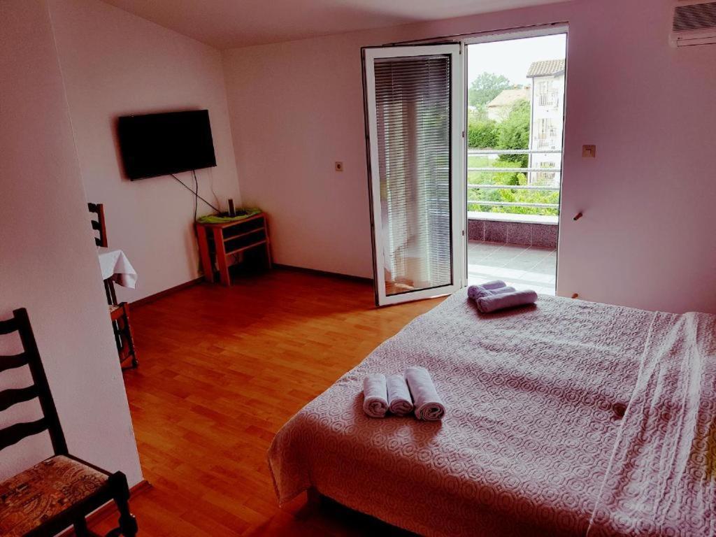 Villa Baldi -Apartmani Danny Tar-Vabriga Exterior photo